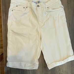 Denim & Company White Shorts Women’s Size 14